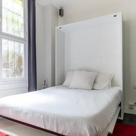Homestay Sur Les Quais De Seine Paris